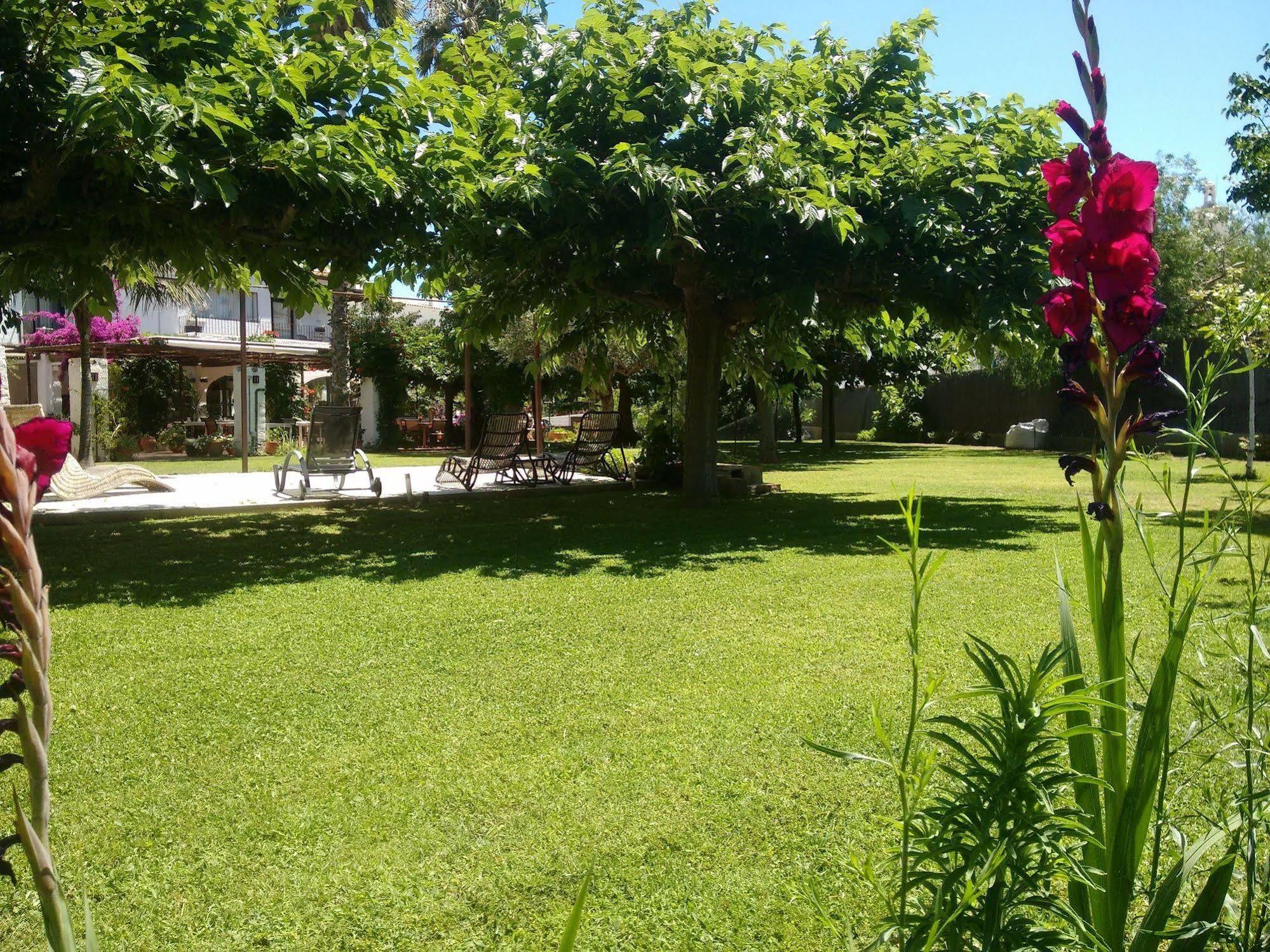 Horta D'En Rahola - Adults Only Hotel กาดาเกส ภายนอก รูปภาพ